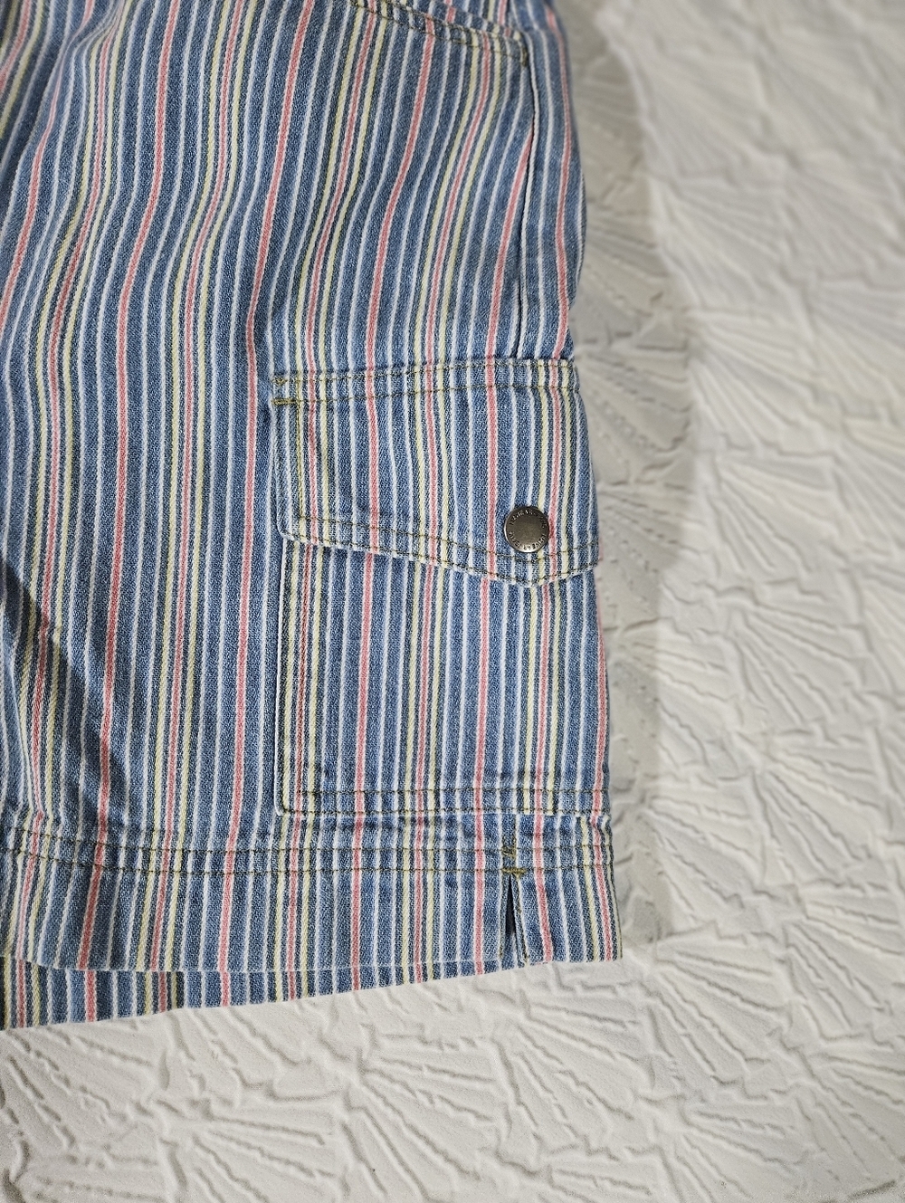 Liz Claiborne Multicolor Striped Casual Denim Shorts Size 8 - Picture 3 of 9